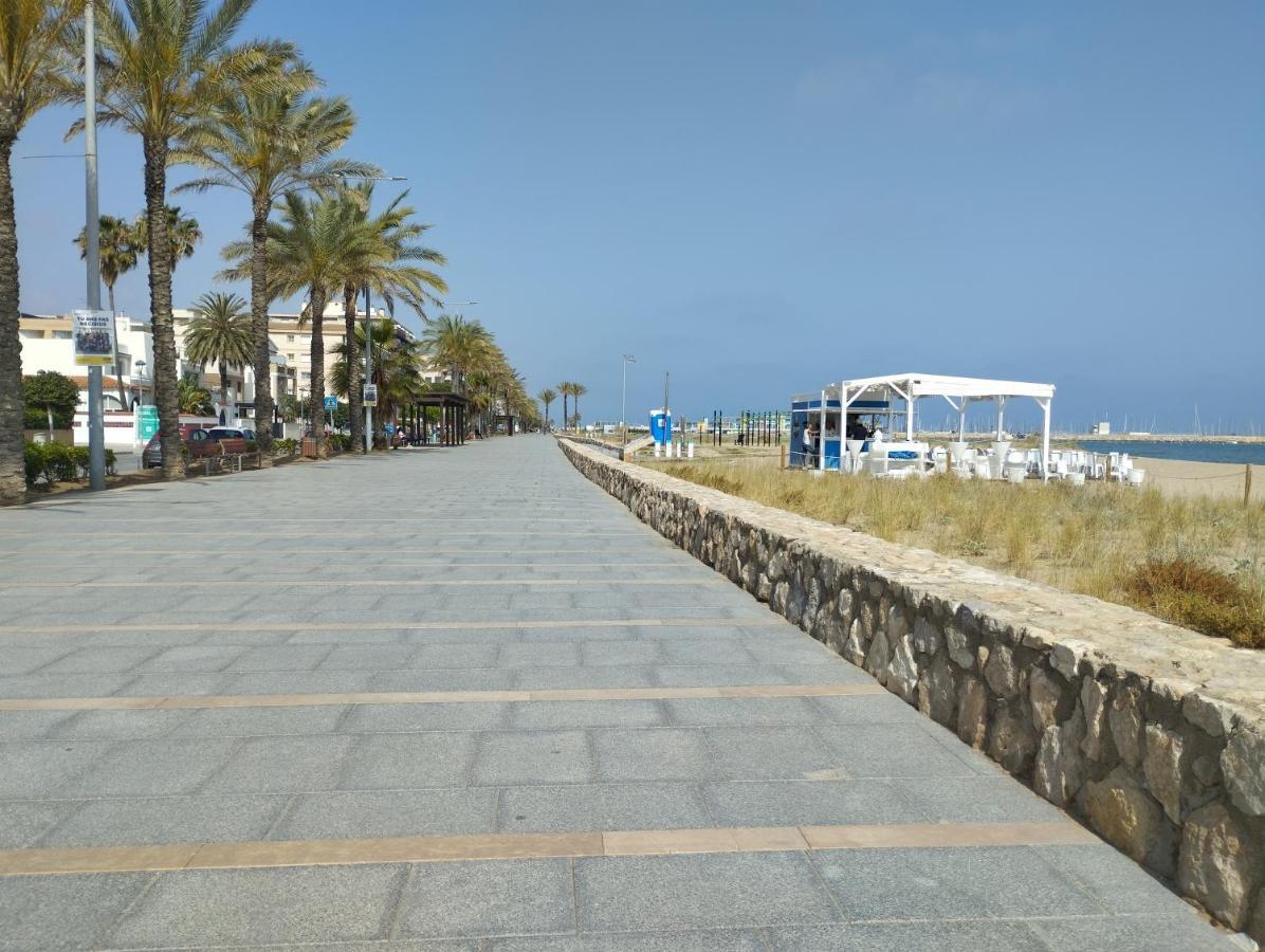 Atico Frente Al Mar Con Parking Para 5 Personas Calafell Exteriér fotografie