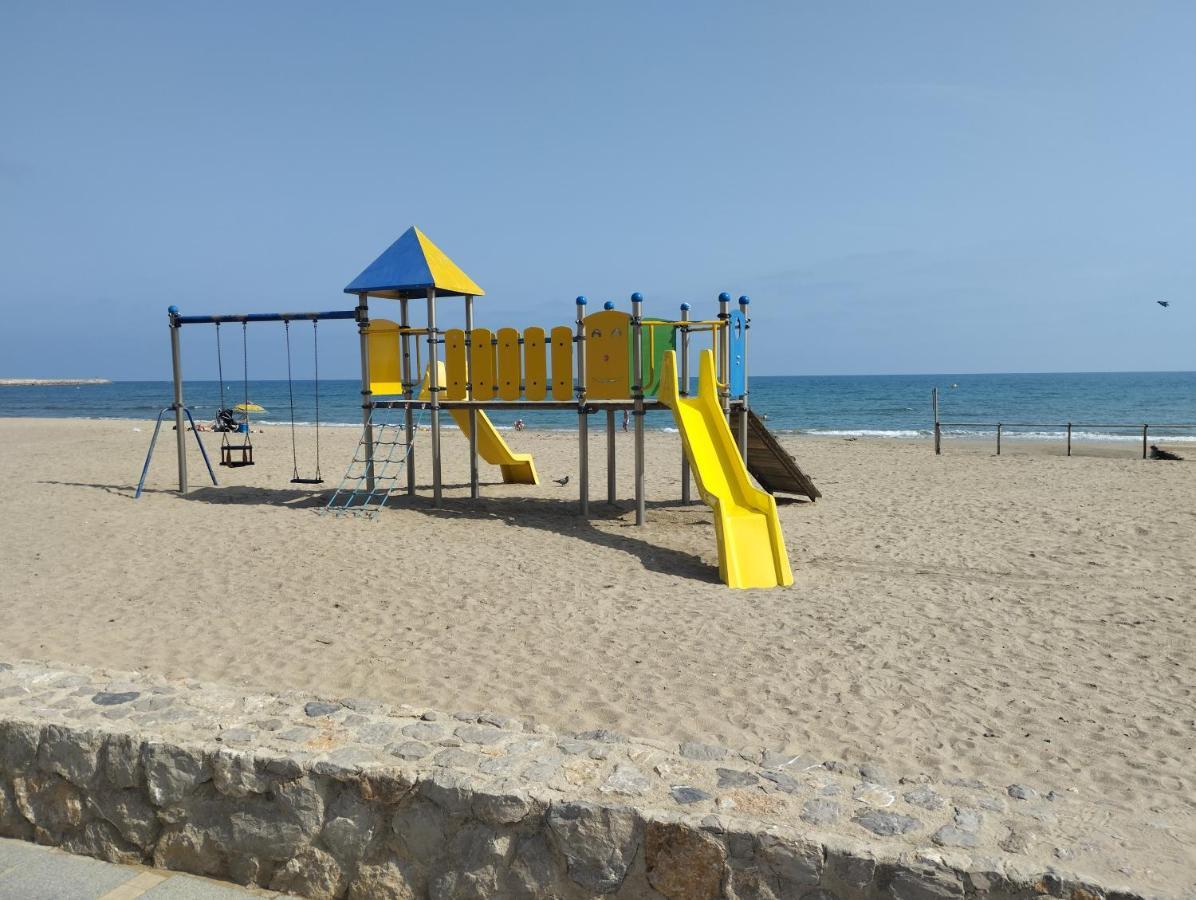 Atico Frente Al Mar Con Parking Para 5 Personas Calafell Exteriér fotografie